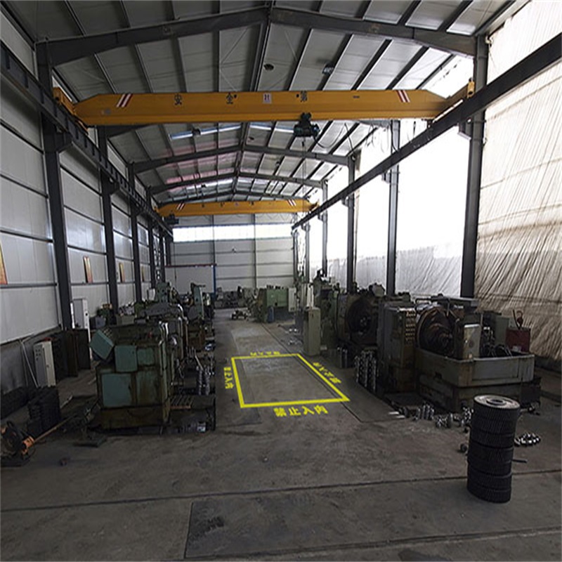 Industrial projection lamps contribute to the safety of workshop production