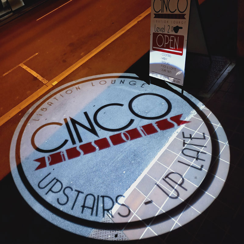 Custom Business Gobo Logo Projector: Easy Setup Advertising Floor Projection Urban Spaces